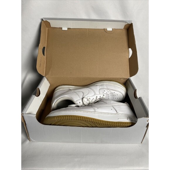 Nike Air Force 1 Shoes Mens Size 8 White Gum Sole Leather DJ2739-100 Classic main image 4
